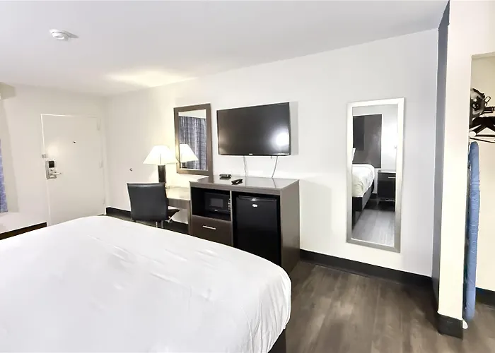 Baymont By Wyndham