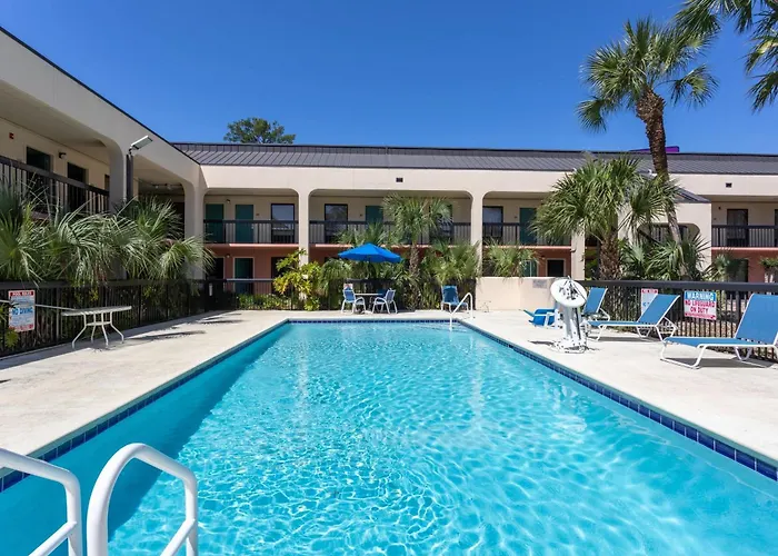Baymont By Wyndham