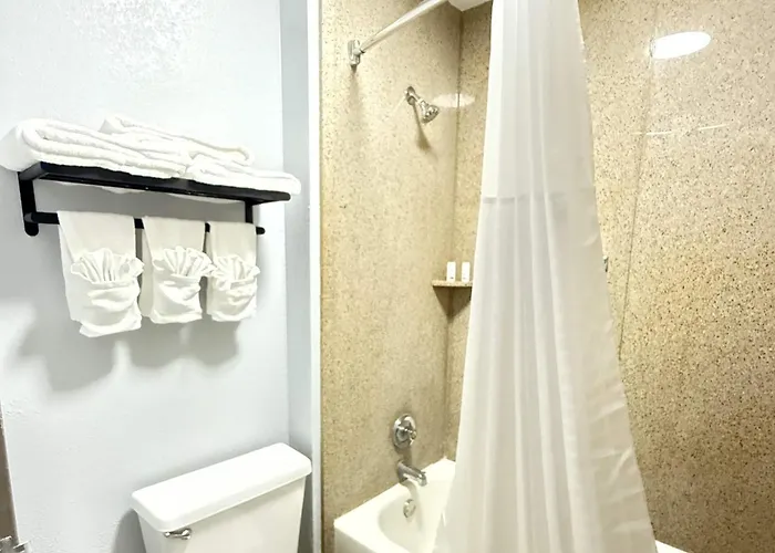 Hotel Baymont By Wyndham 3*